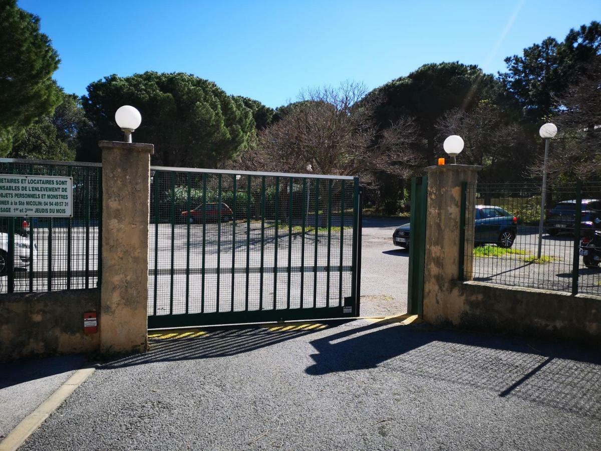 Appartement Sainte-Maxime, Plage De La Nartelle Exterior photo